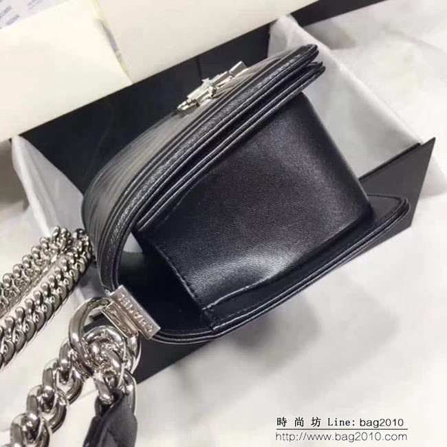 香奈兒CHANEL竭誠精品CHANEL大號67086經典最新款 單肩斜挎鏈條包 DSC1406